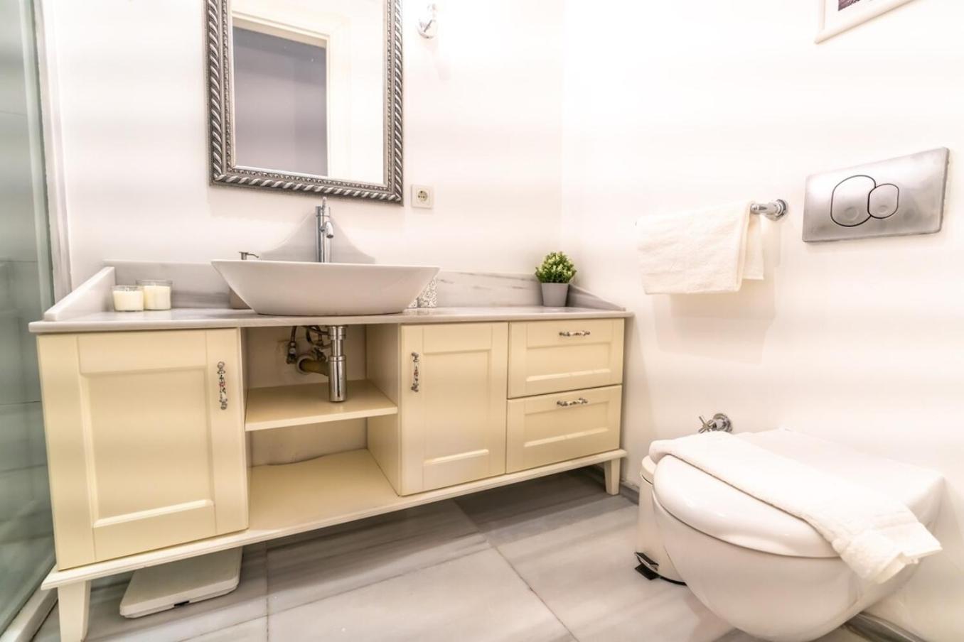 Duplex Modern Gem With Terrace İstanbul
