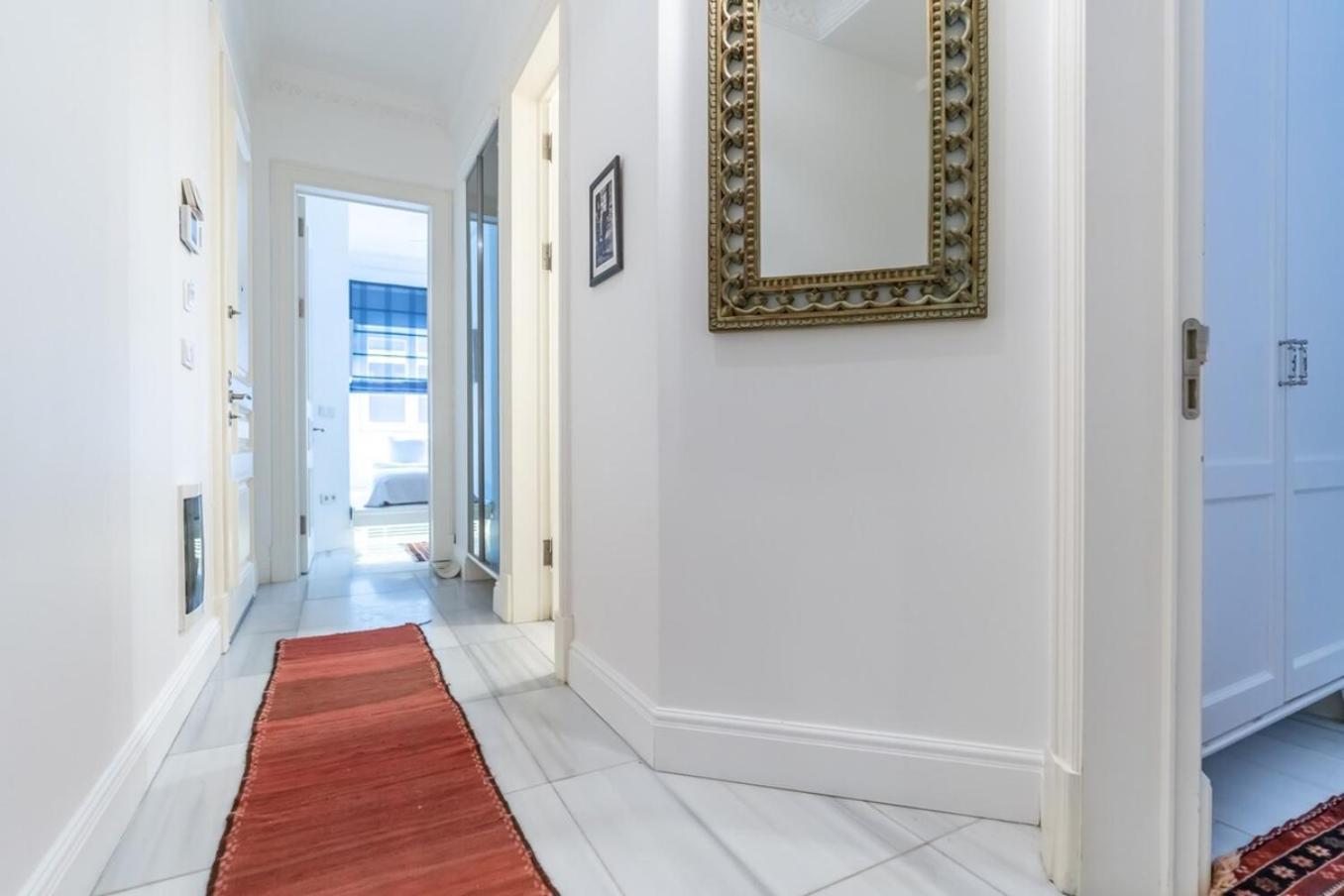 Duplex Modern Gem With Terrace *