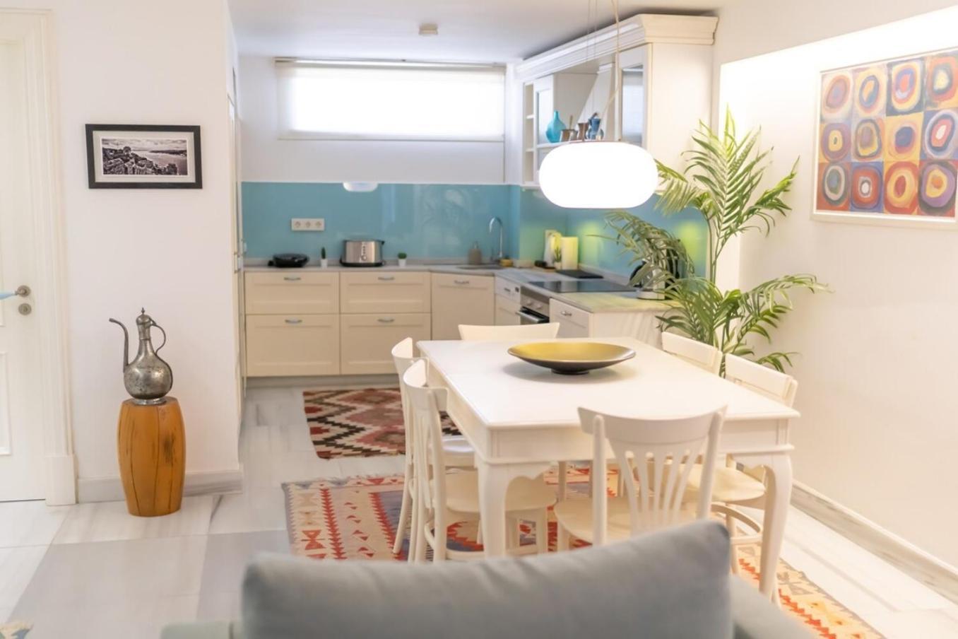 Duplex Modern Gem With Terrace *