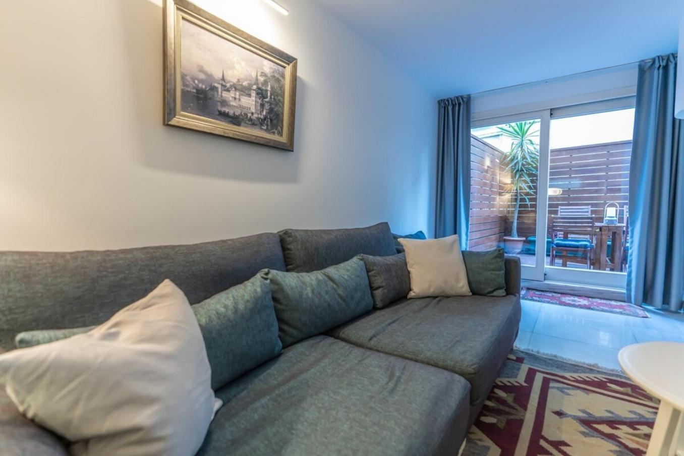 Duplex Modern Gem With Terrace Istanbul